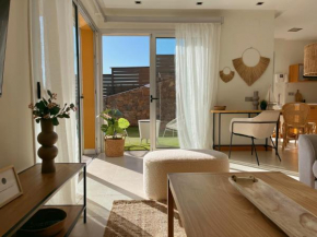Villa Calma with private pool by Tenpropertiesgc
